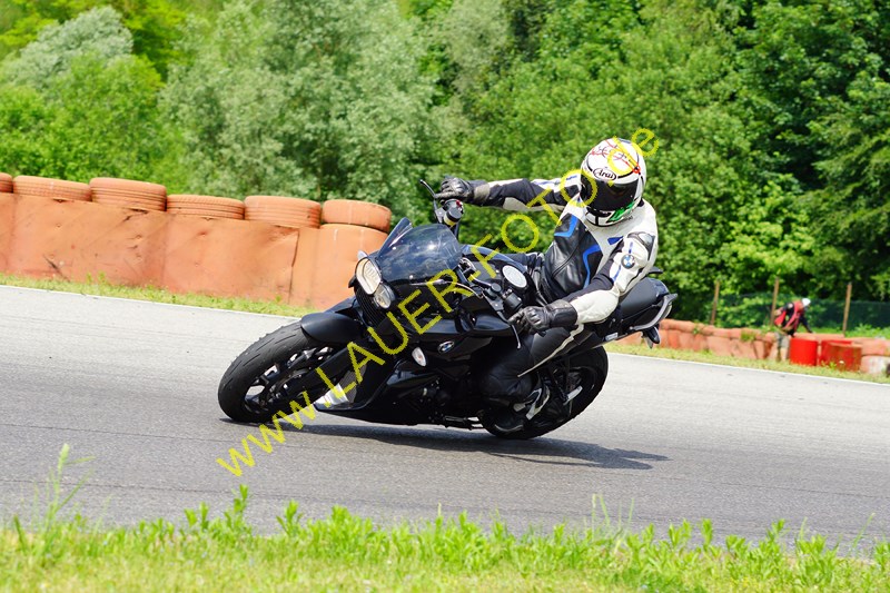 26.5.14 Lauer Foto 401K1300 Arai