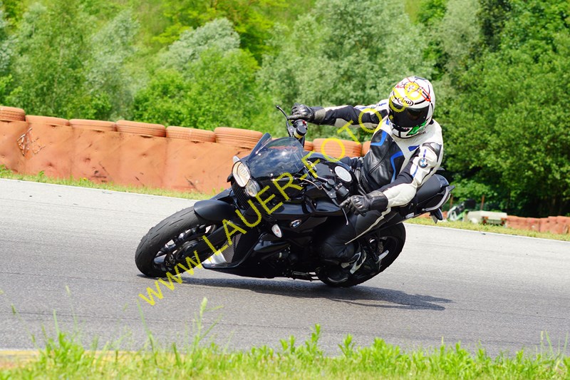 26.5.14 Lauer Foto 402K1300 Arai