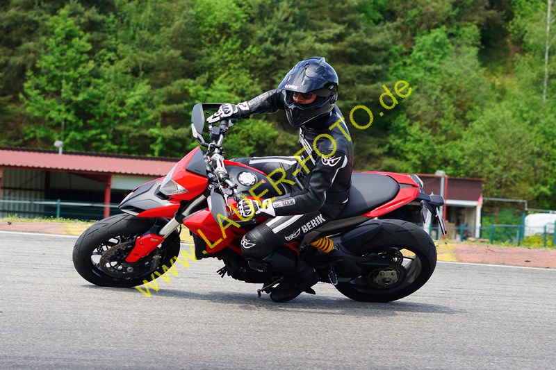 26.5.14 Lauer-Foto 475Hypermotard