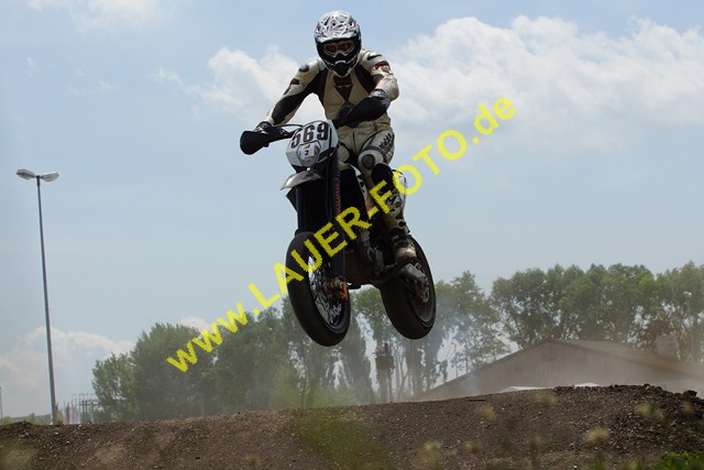 24.6.12 Supermoto Freising (154).