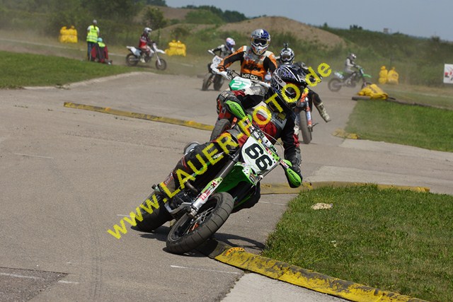 24.6.12 Supermoto Freising (37).