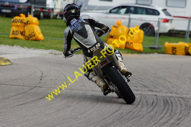 24.6.12 Supermoto Freising (437).