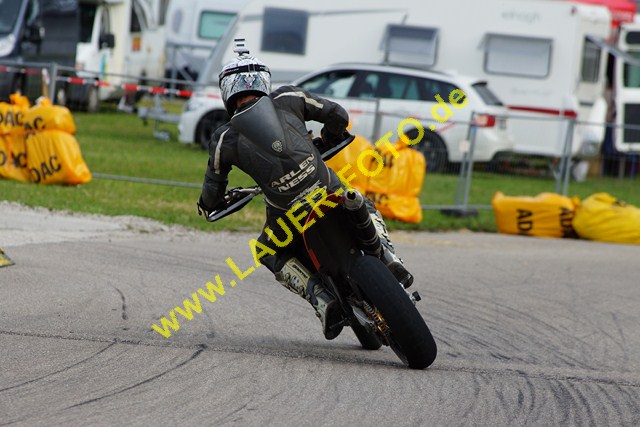 24.6.12 Supermoto Freising (443).