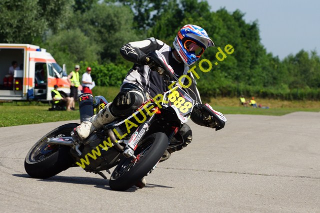 24.6.12 Supermoto Freising (556).