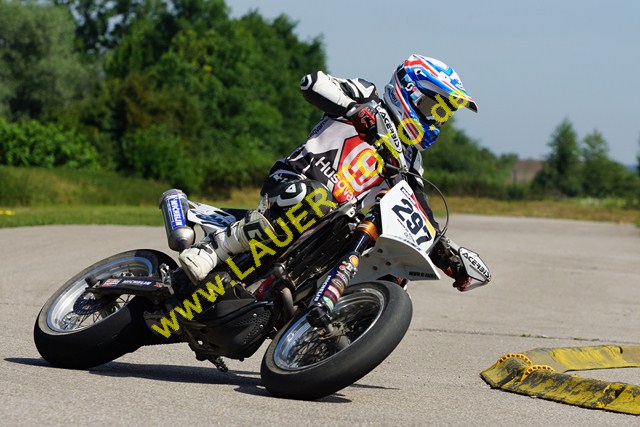 24.6.12 Supermoto Freising (557).