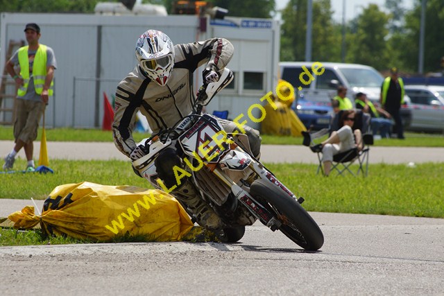 24.6.12 Supermoto Freising (65).